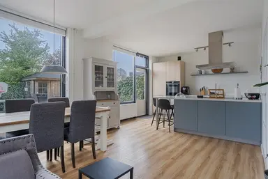 132m2 house in affitto per 2995€/mese a Rozentuin 8, Voorburg