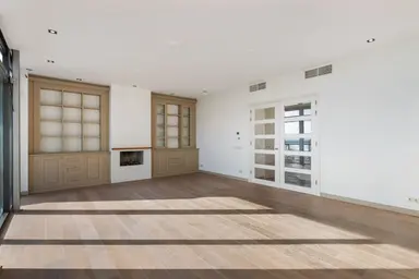 120m2 apartment to rent for 2500€/month in Freericksplaats 81, Rotterdam