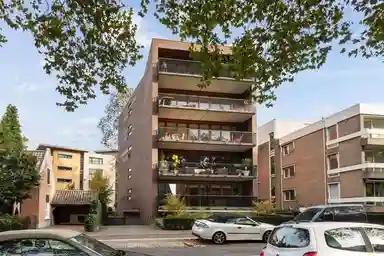 172m2 apartment zur Miete für 2995€/Monat in Vaartweg 182B, Hilversum