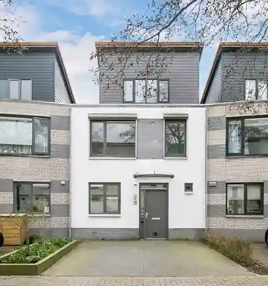 130m2 house te huur voor 1950€/maand in Wim Sonneveldstraat 2, Arnhem