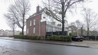 82m2 apartment à louer pour 2350€/mois à Eemskanaal, Groningen