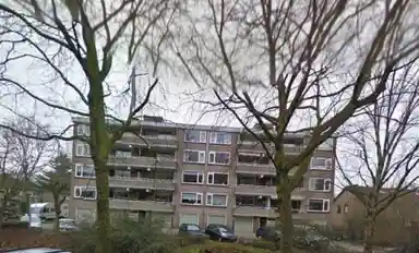 98m2 apartment à louer pour 850€/mois à J.J. van Deinselaan, Enschede