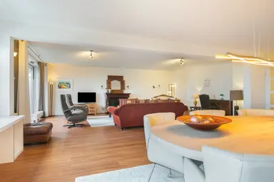 138μ² apartment προς ενοικίαση για 2550€/μήνα σε Warande 30K, Schiedam