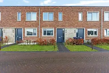 87m2 house à louer pour 2270€/mois à Laura Bassihof 94, Almere
