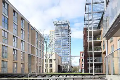 114μ² apartment προς ενοικίαση για 2065€/μήνα σε Bellevuelaan 225, Haarlem