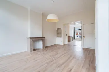 84m2 apartment à louer pour 1950€/mois à Hogewal 6A, The Hague