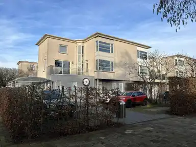 132m2 apartment to rent for 2100€/month in Sadatweg, Delft
