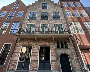 147m2 apartment te huur voor 2145€/maand in Stalstraat, Groningen