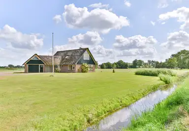 0m2 house te huur voor 4000€/maand in Groeneweg 15, Bergen