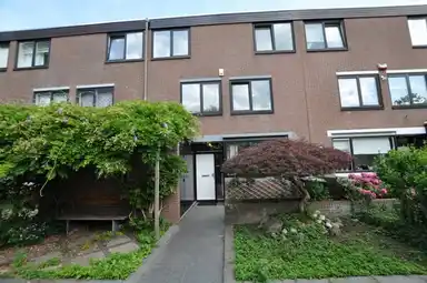 177m2 house in affitto per 2295€/mese a Grevenmacherhof, Eindhoven