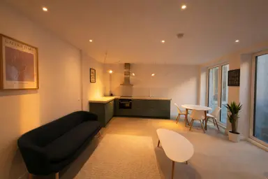 100m2 apartment to rent for 2600€/month in Noordeinde, Delft