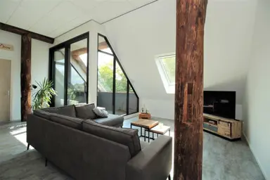 100m2 apartment to rent for 1280€/month in Provincialeweg 158D, Opende