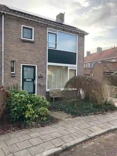 69m2 house à louer pour 764.56€/mois à Jacobus van Waertstraat 2, Westzaan