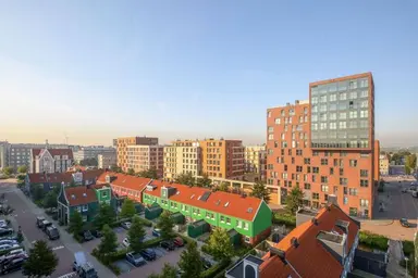 90m2 apartment à louer pour 2195€/mois à Vurehout, Zaandam
