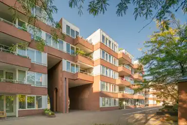 95m2 apartment zur Miete für 1281.1€/Monat in Remalunet 27C, Maastricht