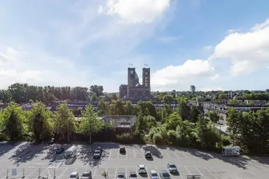 84m2 apartment to rent for 2500€/month in Menno Simonszplein 60, Haarlem