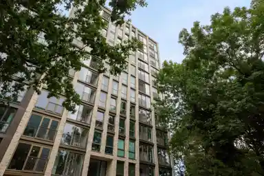 97m2 apartment à louer pour 2000€/mois à Ananasweg 142, Leiden