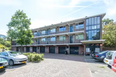 89m2 apartment à louer pour 1350€/mois à Elisabethgaarde 72, Bussum