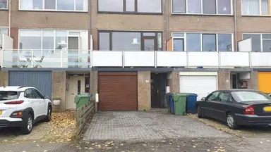 132m2 house à louer pour 2095€/mois à Broekerwaard 72, Alkmaar