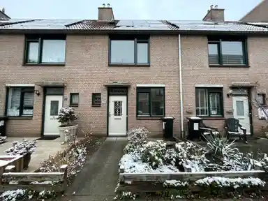 98m2 house à louer pour 1228€/mois à A.J. Koejemansstraat 70, Amsterdam