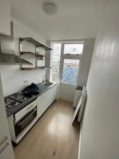 90m2 apartment to rent for 1900€/month in Paets van Troostwijkstraat, The Hague