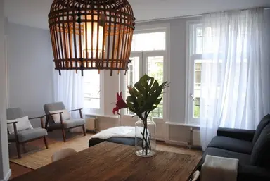 60m2 apartment à louer pour 2650€/mois à Brederodestraat, Amsterdam