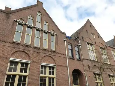 104m2 apartment to rent for 2050€/month in Adriaanstraat, Utrecht