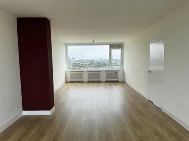 77m2 apartment to rent for 1148€/month in Eisenhowerlaan 396, Utrecht