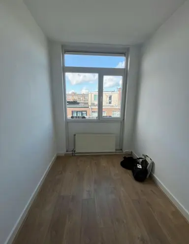 80m2 room à louer pour 652€/mois à Asterstraat, The Hague