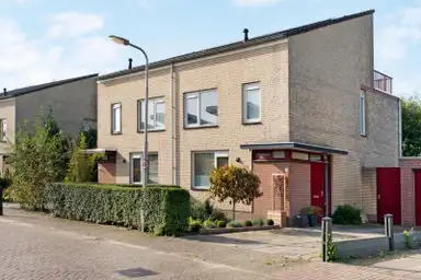 148m2 house to rent for 1379€/month in Nistelrodestraat 5, Tilburg
