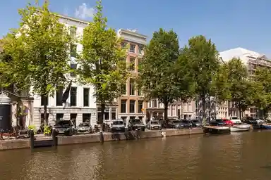 150m2 apartment to rent for 3950€/month in Amsterdam