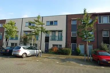 165m2 house te huur voor 1473€/maand in Hofpoort 71, Nieuw-Vennep