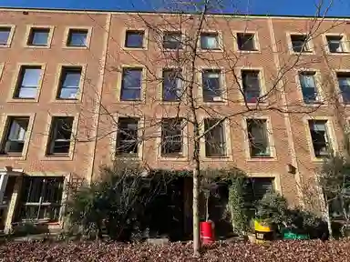 142m2 house to rent for 2995€/month in Akbarstraat, Amsterdam
