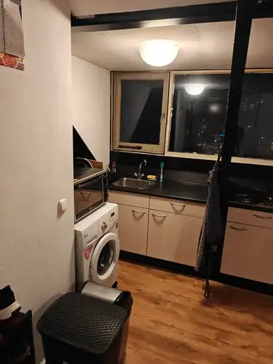 30μ² studio προς ενοικίαση για 912€/μήνα σε Katendrechtse Lagedijk 365F, Rotterdam