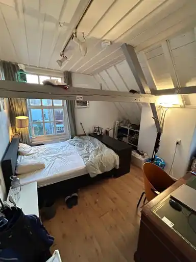 16m2 room to rent for 850€/month in Voorstraat, Delft