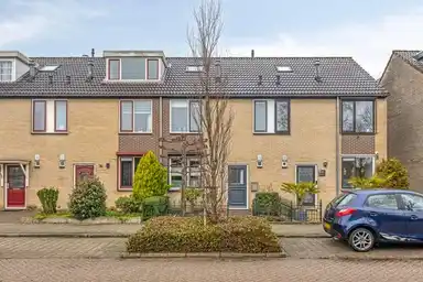 108m2 house to rent for 1750€/month in Lindenstraat 34, Meerkerk