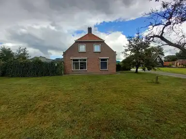 100m2 house to rent for 1260€/month in Hoofdweg 117, Oldeholtpade