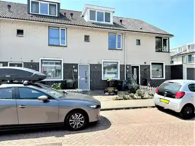 125m2 house to rent for 2400€/month in Tobagostraat, Purmerend