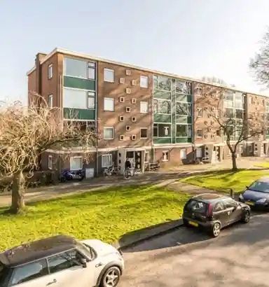 60m2 apartment à louer pour 900€/mois à Hobbemalaan 9, Alkmaar