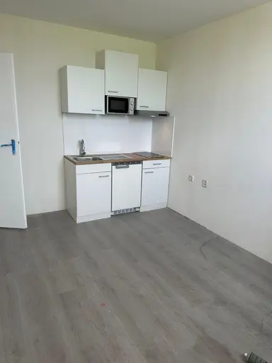 137μ² room προς ενοικίαση για 604.8€/μήνα σε Vrouwenweg 52, Leiden