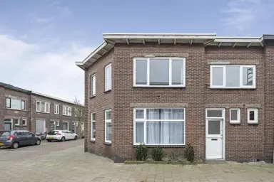 71m2 house à louer pour 2195€/mois à Vinkenstraat 10, Haarlem