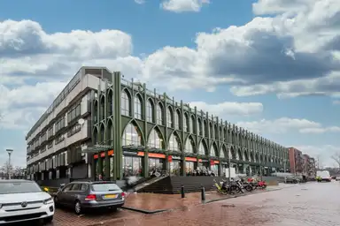 84m2 apartment à louer pour 2530€/mois à Menno Simonszplein 66, Haarlem