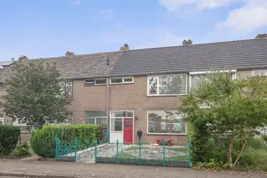 121m2 house to rent for 1780€/month in Beethovenhof 148, Terneuzen