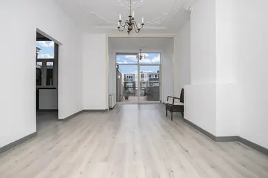 150m2 apartment à louer pour 2995€/mois à Weimarstraat 105, The Hague