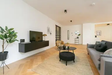 122m2 apartment à louer pour 2750€/mois à Calliopestraat 10C, The Hague
