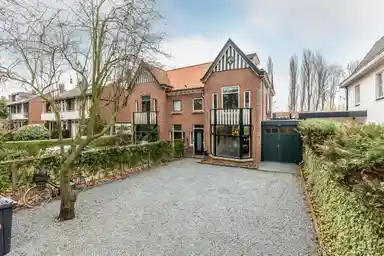 225m2 house à louer pour 5000€/mois à Molenlaan 25, Rotterdam