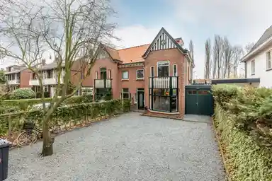 225m2 house à louer pour 5000€/mois à Molenlaan 25, Rotterdam