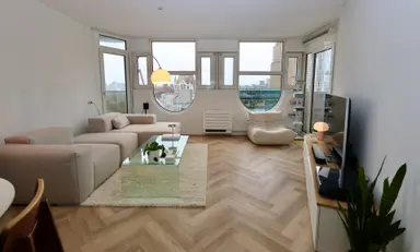 70m2 apartment à louer pour 2550€/mois à Blaak, Rotterdam