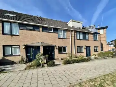 155μ² house προς ενοικίαση για 2450€/μήνα σε Voordesingel, Leidschendam