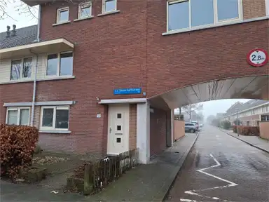 146m2 house to rent for 1228€/month in J.J. Slauerhoffstraat 141, Almere